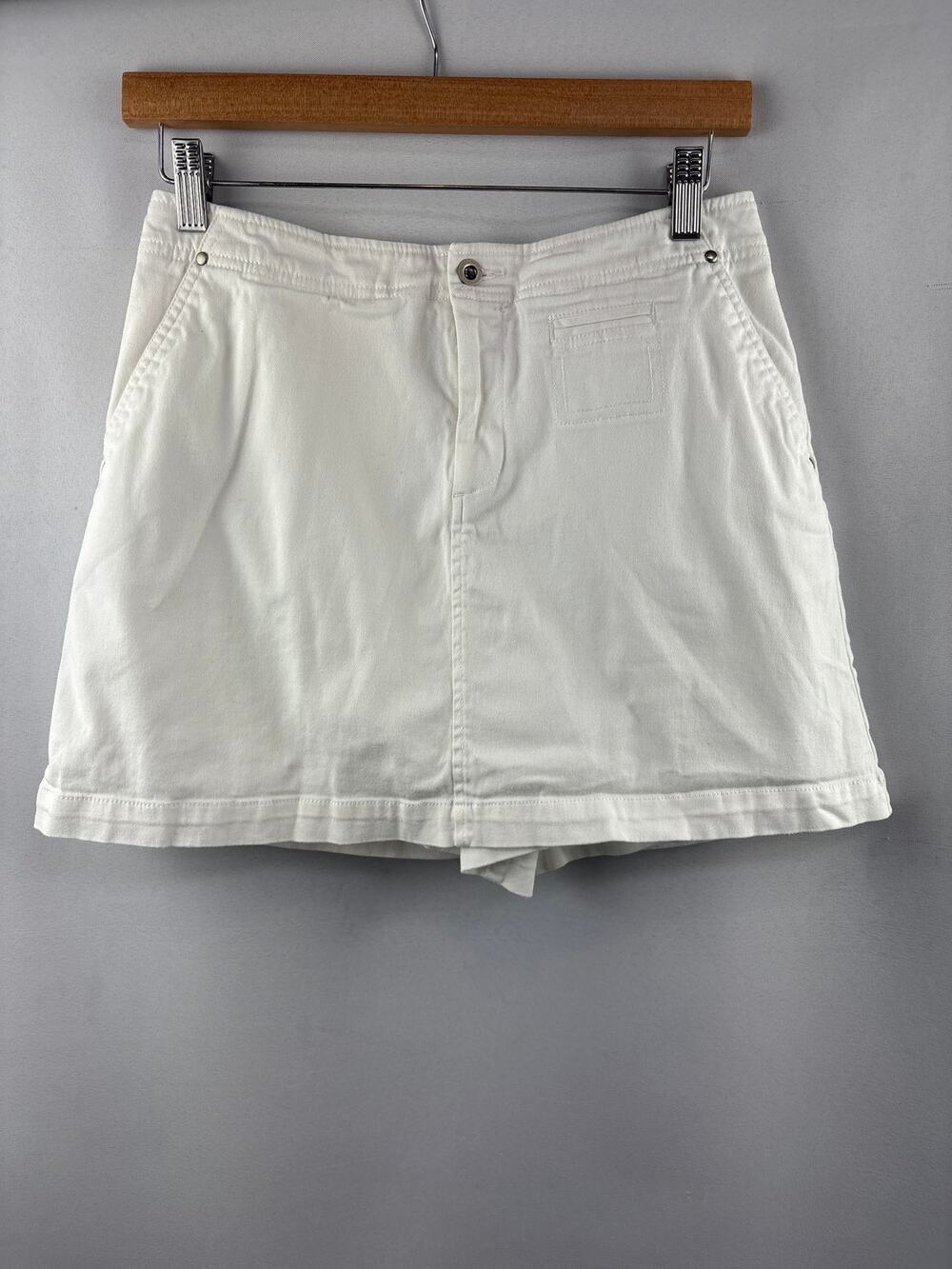 Women’s Dockers Size 4 White Denim Skort
